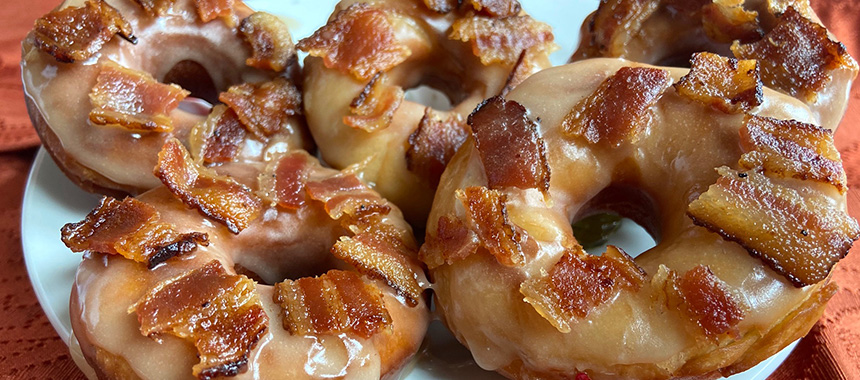 Donas de Maple con Tocino